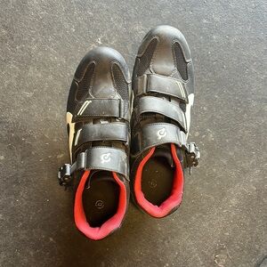 Black Cycling Shoes